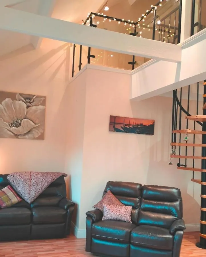 Beautiful Cozy 3 Bedroom 2 Bathroom Apartment Newcastle upon Tyne United Kingdom