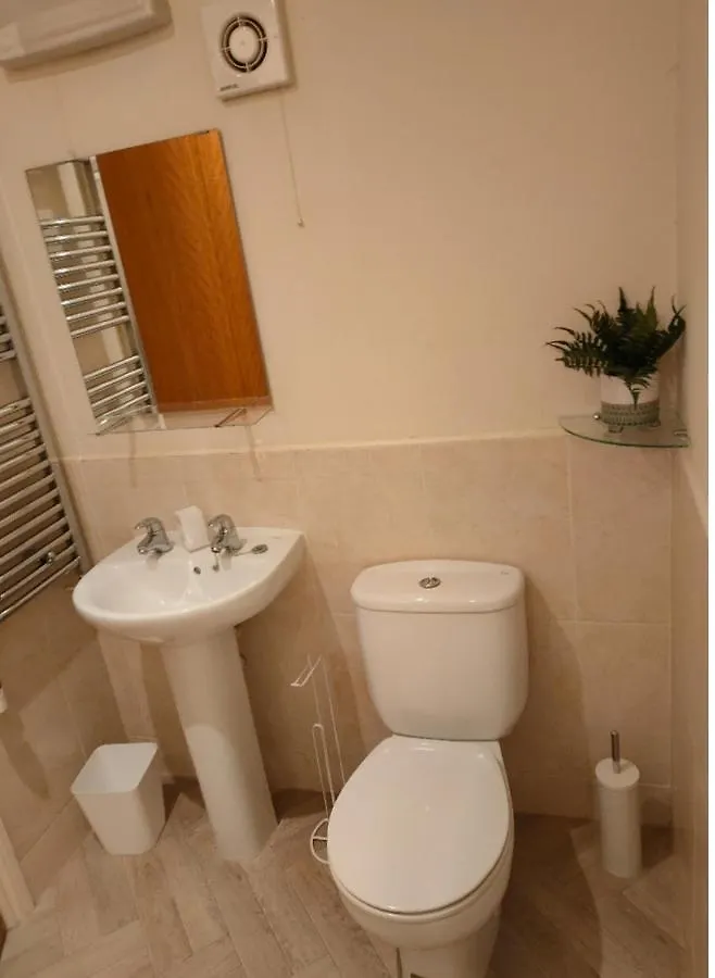Beautiful Cozy 3 Bedroom 2 Bathroom Apartment Newcastle upon Tyne United Kingdom