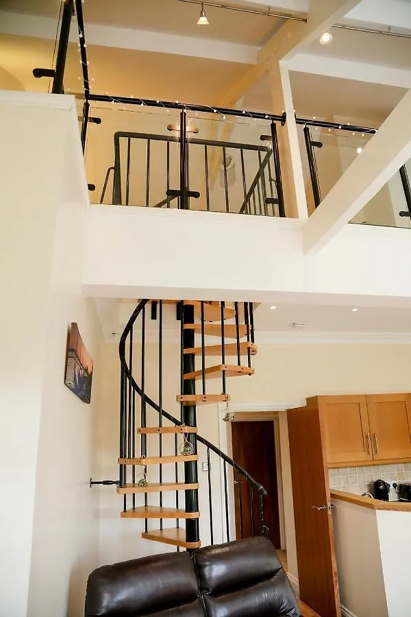 Beautiful Cozy 3 Bedroom 2 Bathroom Apartment Newcastle upon Tyne United Kingdom