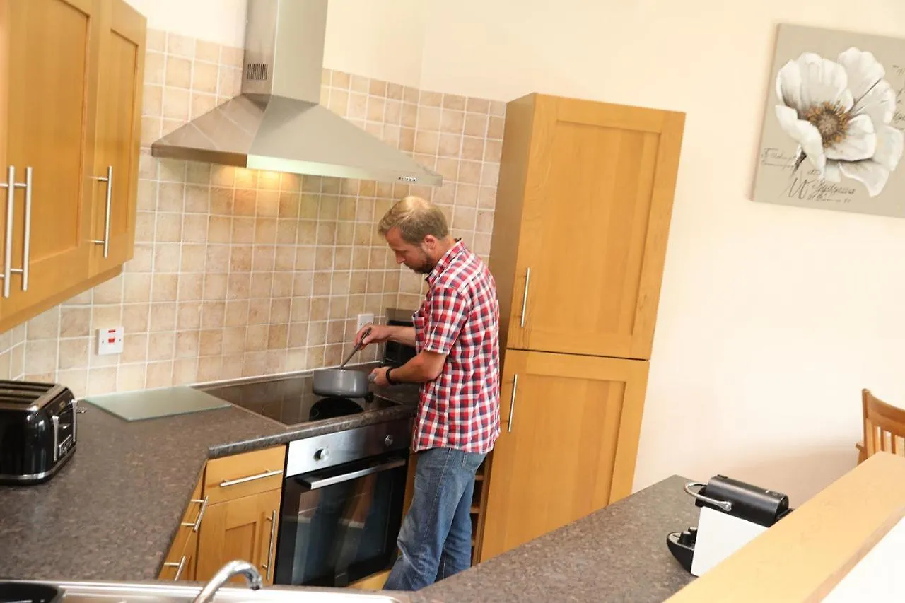 Beautiful Cozy 3 Bedroom 2 Bathroom Apartment Newcastle upon Tyne
